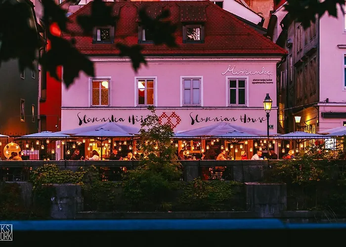 Riverside Mescanka Апартаменты *