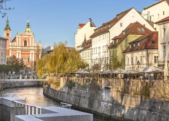 Riverside Mescanka Апартаменты