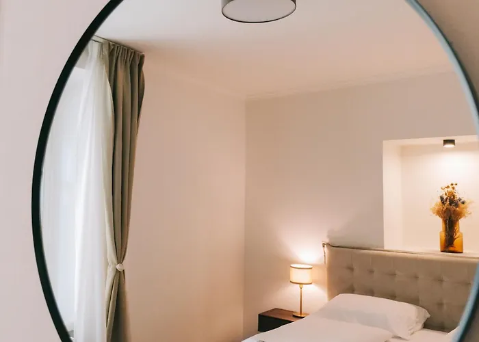 Riverside Mescanka Апартаменты *