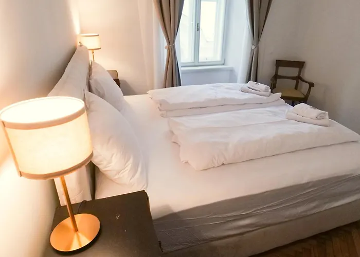 Апартаменты Riverside Mescanka