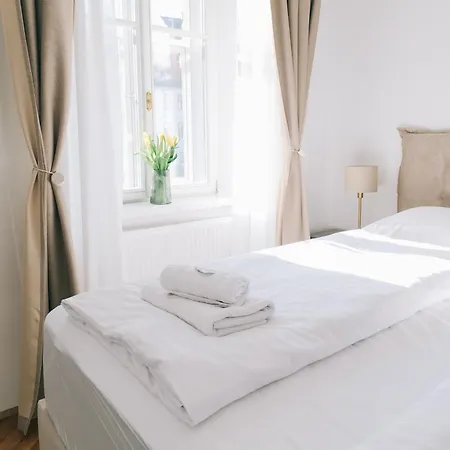 Apartment Riverside Mescanka *