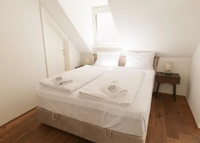 Riverside Mescanka Appartement *