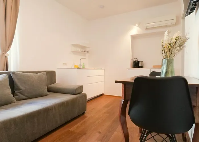 Riverside Mescanka 류블랴나